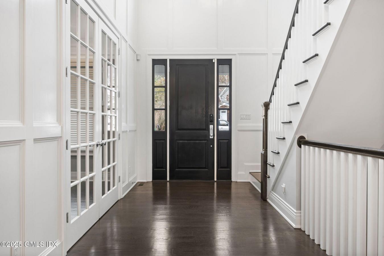 Cos Cob, Connecticut, 06807, United States, 5 Bedrooms Bedrooms, ,4 BathroomsBathrooms,Residential,For Sale,1944176