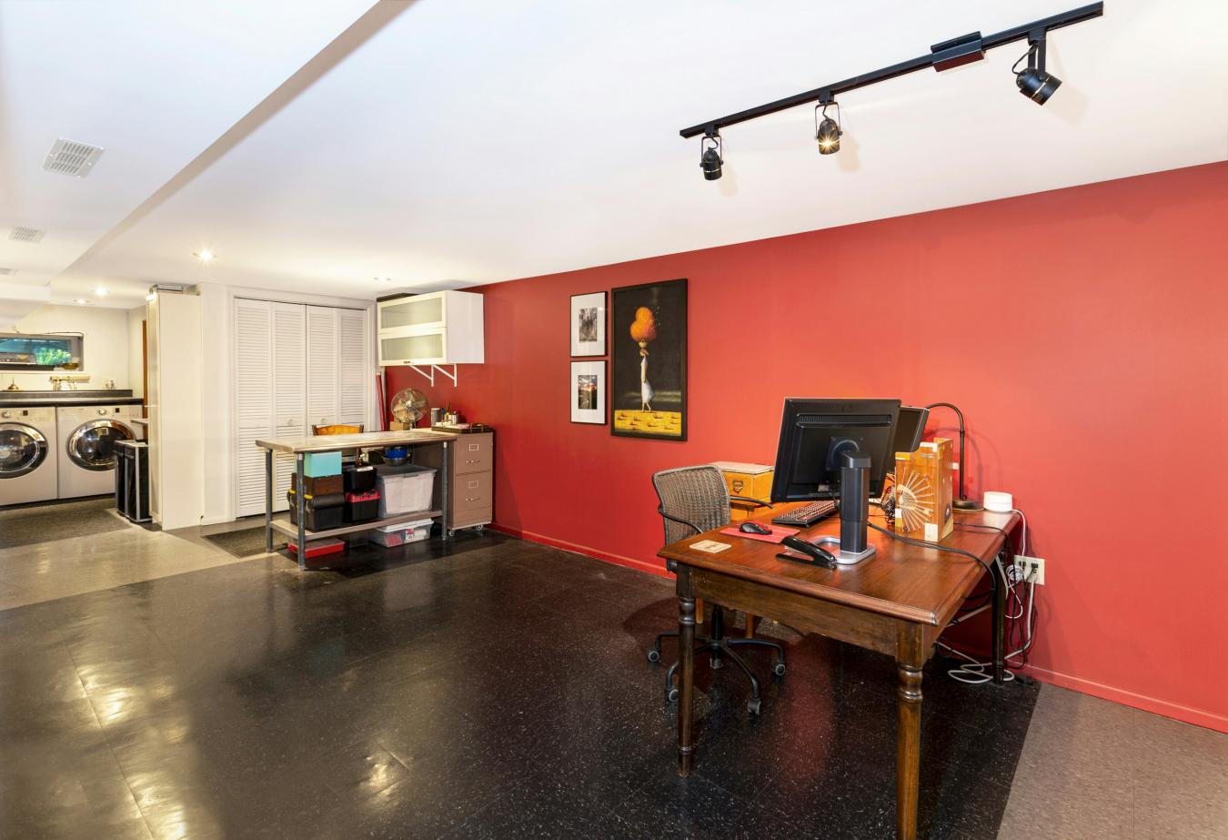 Prospect Lefferts Gardens, New York, 11225, United States, 4 Bedrooms Bedrooms, ,2 BathroomsBathrooms,Residential,For Sale,1944174