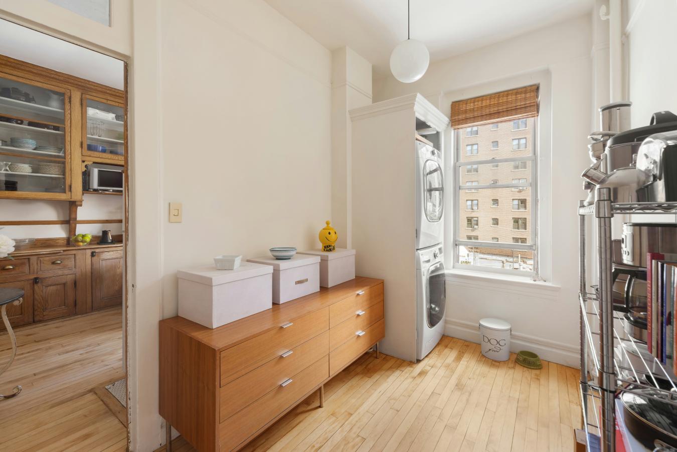 New York, New York, 10025, United States, 3 Bedrooms Bedrooms, ,1 BathroomBathrooms,Residential,For Sale,1944172