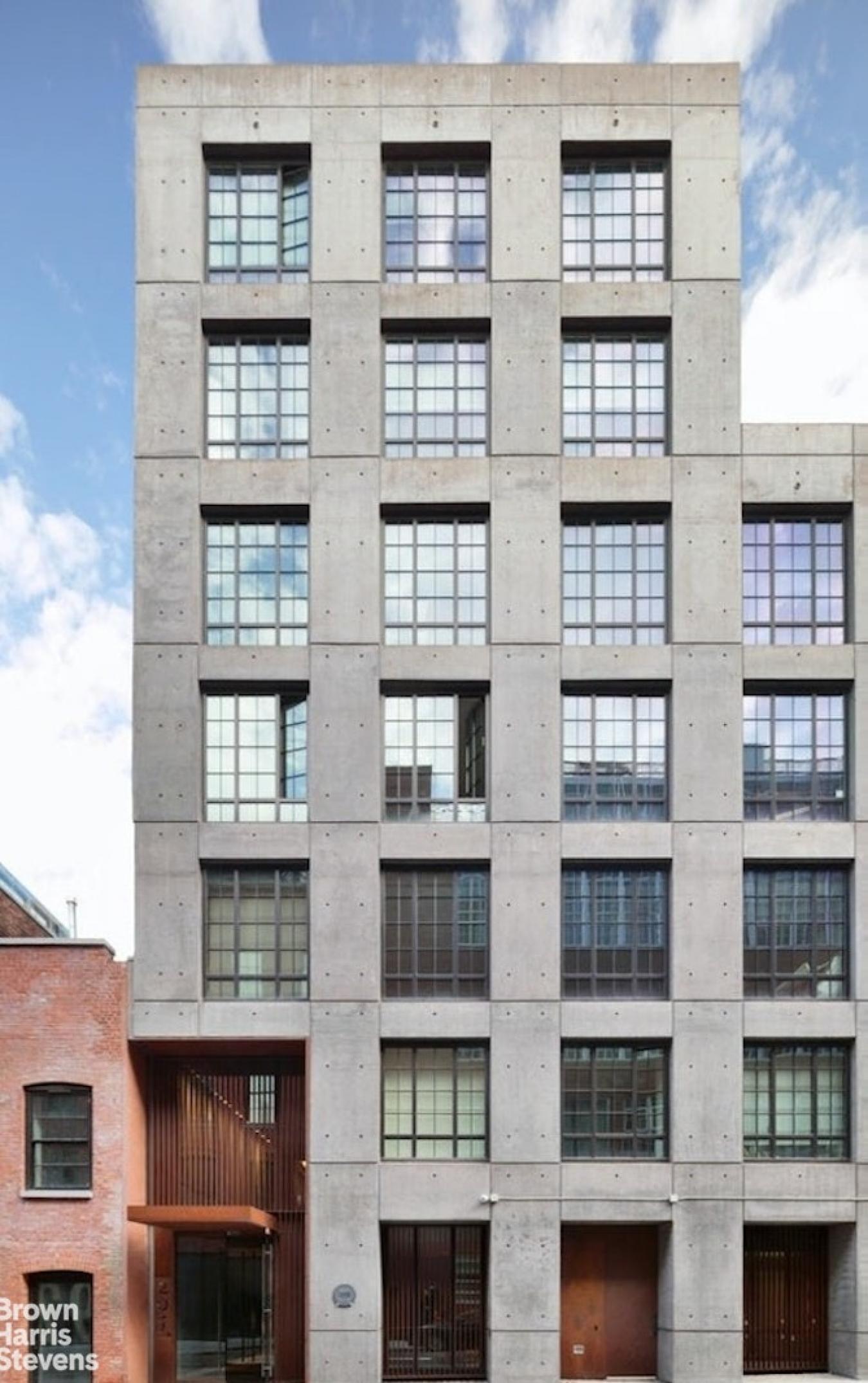 Dumbo, New York, 11201, United States, 3 Bedrooms Bedrooms, ,2 BathroomsBathrooms,Residential,For Sale,1944171