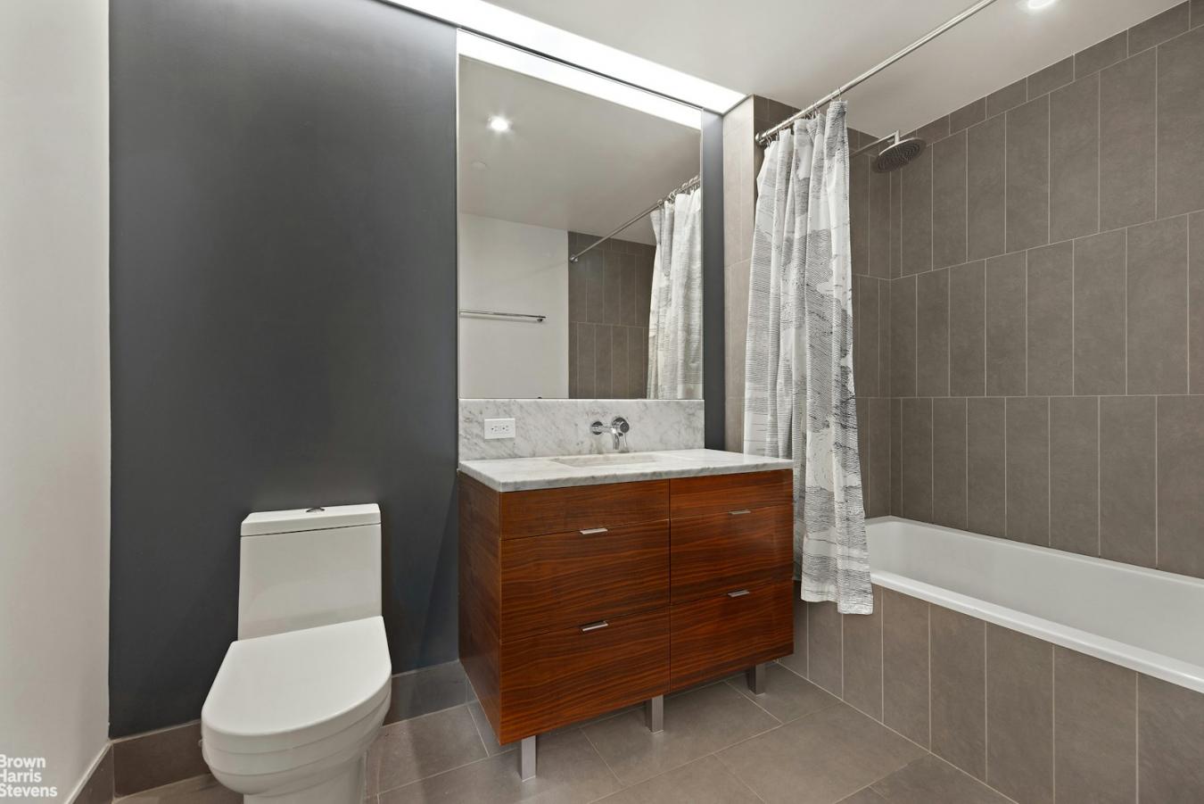 Dumbo, New York, 11201, United States, 3 Bedrooms Bedrooms, ,2 BathroomsBathrooms,Residential,For Sale,1944171