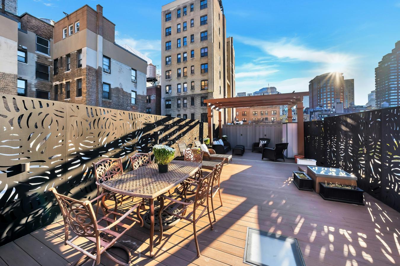 New York, New York, 10023, United States, 1 Bedroom Bedrooms, ,1 BathroomBathrooms,Residential,For Sale,1944165