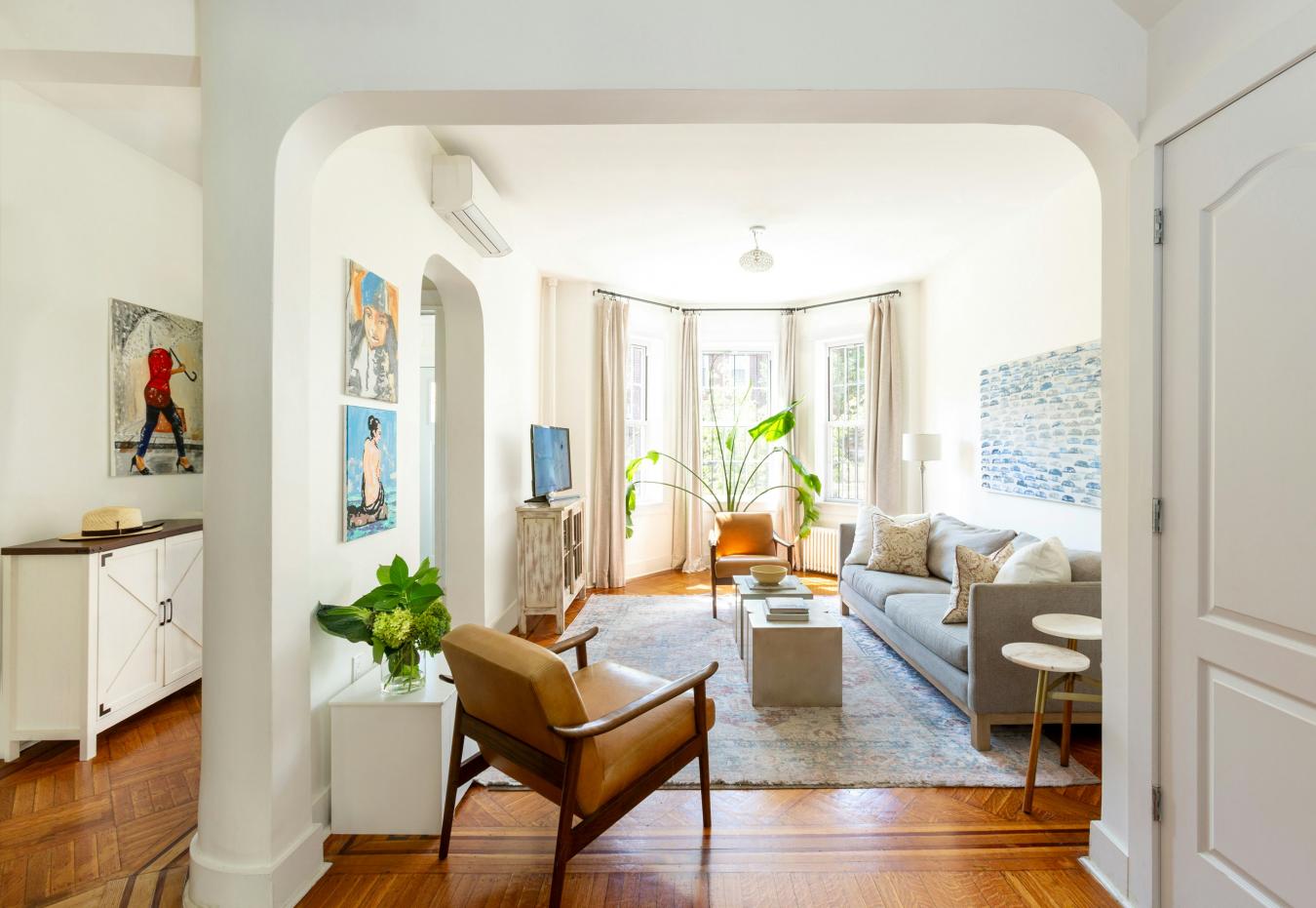 Flatbush, New York, 11226, United States, 3 Bedrooms Bedrooms, ,2 BathroomsBathrooms,Residential,For Sale,1944166