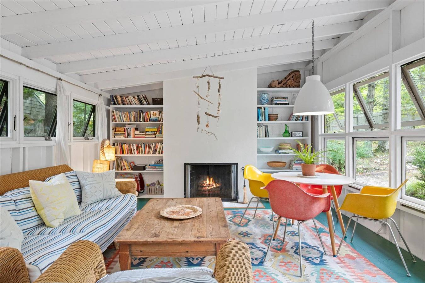 Springs, New York, 11937, United States, 2 Bedrooms Bedrooms, ,1 BathroomBathrooms,Residential,For Sale,1944164