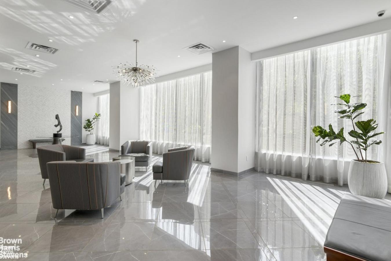 New York, New York, 10023, United States, 2 Bedrooms Bedrooms, ,2 BathroomsBathrooms,Residential,For Sale,1944163