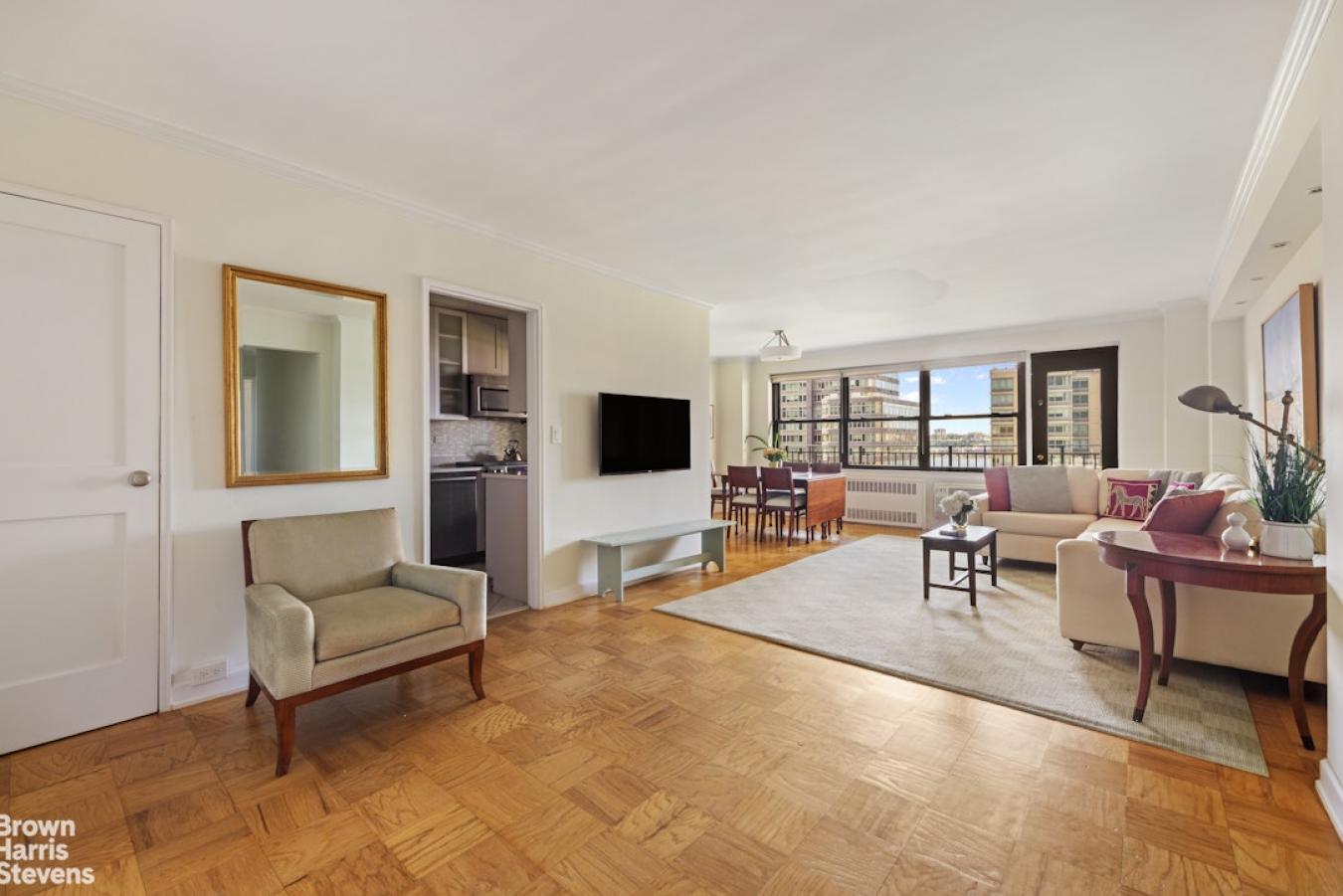 New York, New York, 10023, United States, 2 Bedrooms Bedrooms, ,2 BathroomsBathrooms,Residential,For Sale,1944163