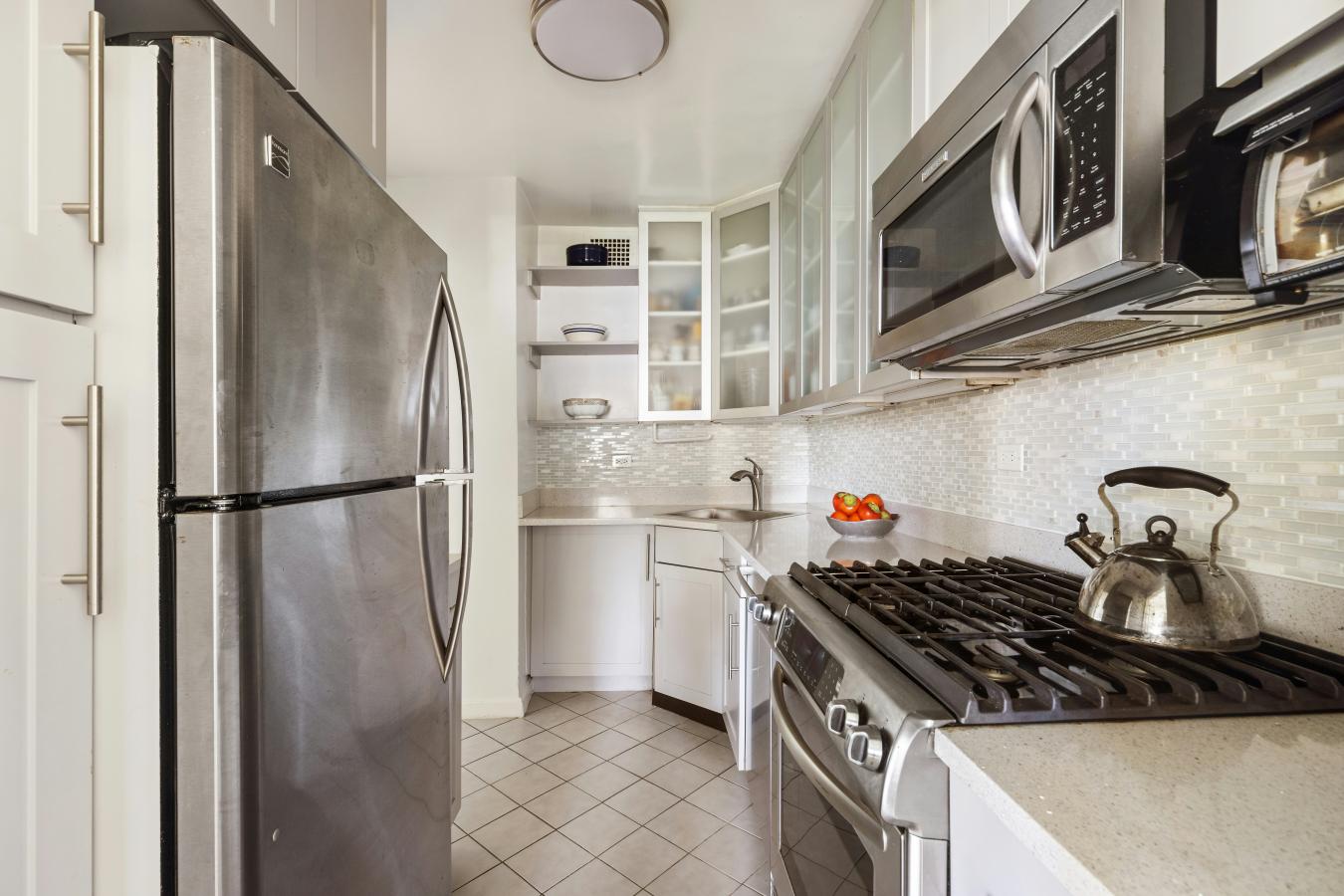 New York, New York, 10023, United States, 2 Bedrooms Bedrooms, ,2 BathroomsBathrooms,Residential,For Sale,1944163