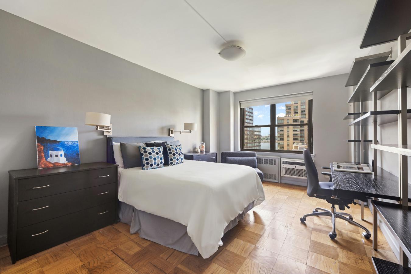 New York, New York, 10023, United States, 2 Bedrooms Bedrooms, ,2 BathroomsBathrooms,Residential,For Sale,1944163