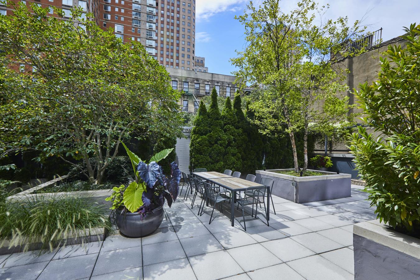 New York, New York, 10019, United States, 2 Bedrooms Bedrooms, ,2 BathroomsBathrooms,Residential,For Sale,1944161