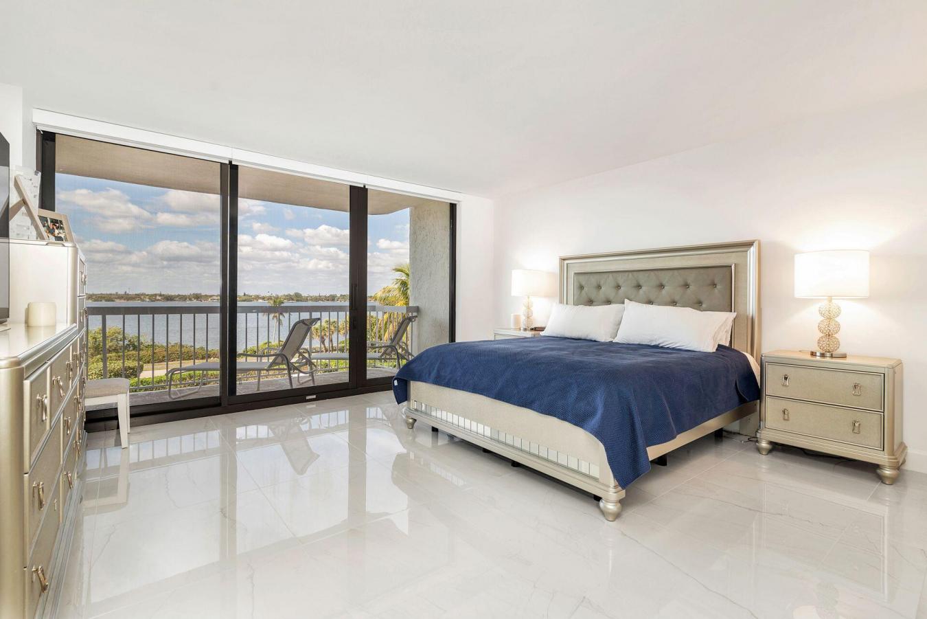 Palm Beach, Florida, 33480, United States, 2 Bedrooms Bedrooms, ,2 BathroomsBathrooms,Residential,For Sale,1944157