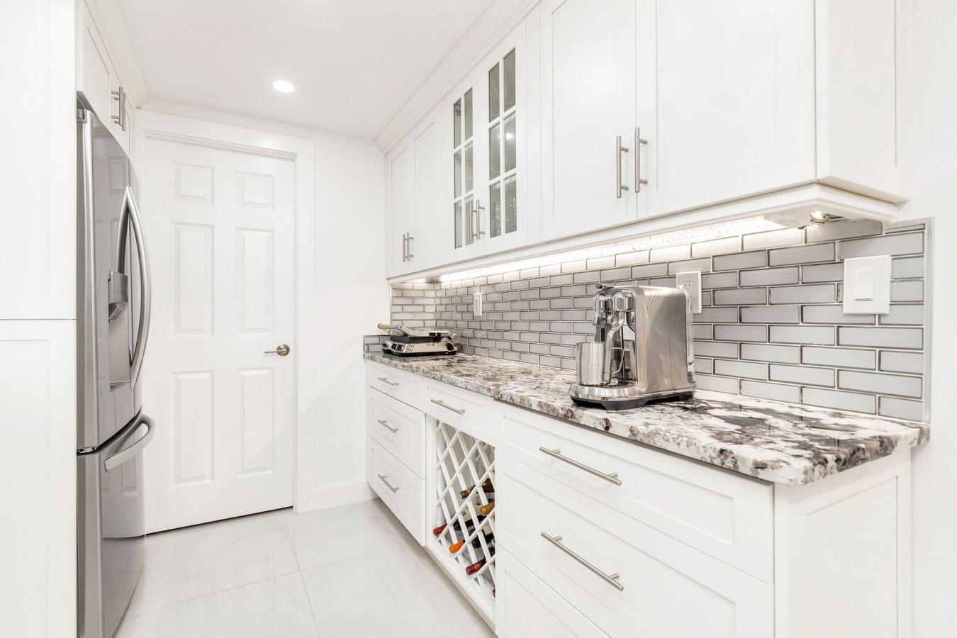 Palm Beach, Florida, 33480, United States, 2 Bedrooms Bedrooms, ,2 BathroomsBathrooms,Residential,For Sale,1944157