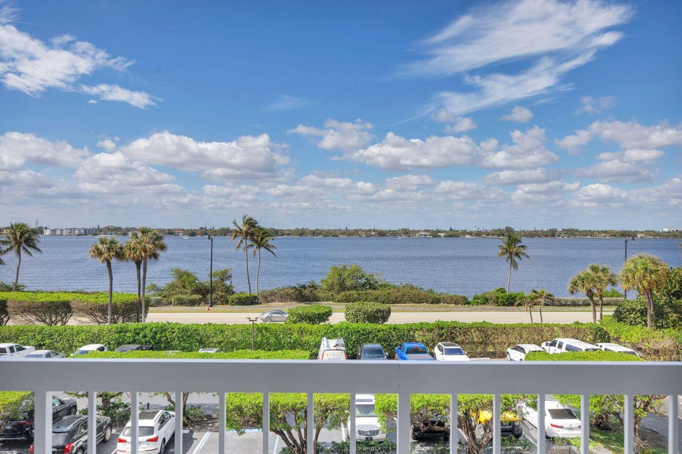 Palm Beach, Florida, 33480, United States, 2 Bedrooms Bedrooms, ,2 BathroomsBathrooms,Residential,For Sale,1944157