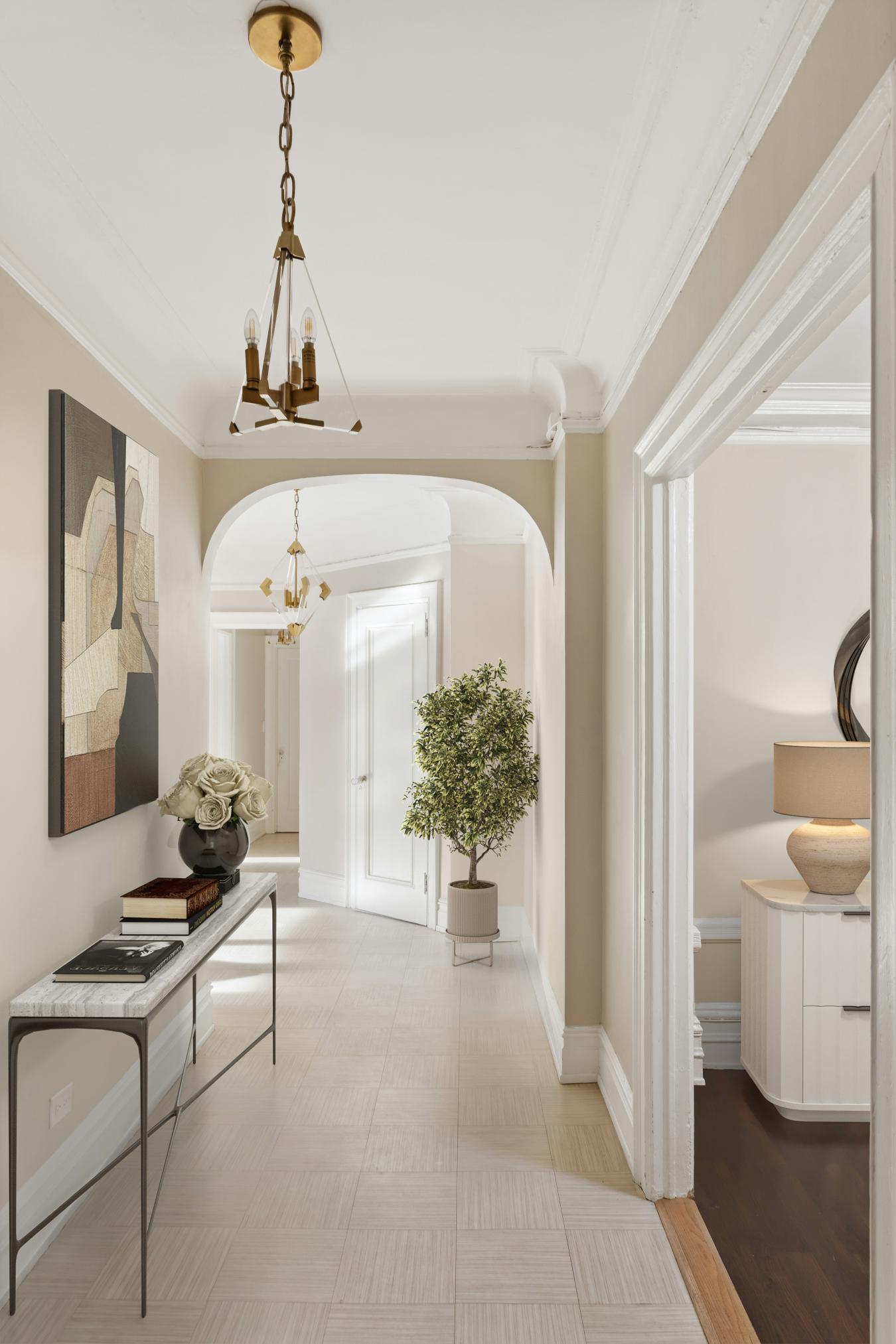 New York, New York, 10024, United States, 2 Bedrooms Bedrooms, ,2 BathroomsBathrooms,Residential,For Sale,1944156
