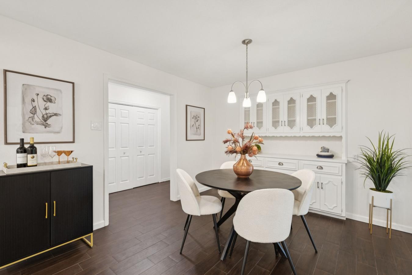 Dallas, Dallas, 75229, United States, ,Residential,For Sale,1945168