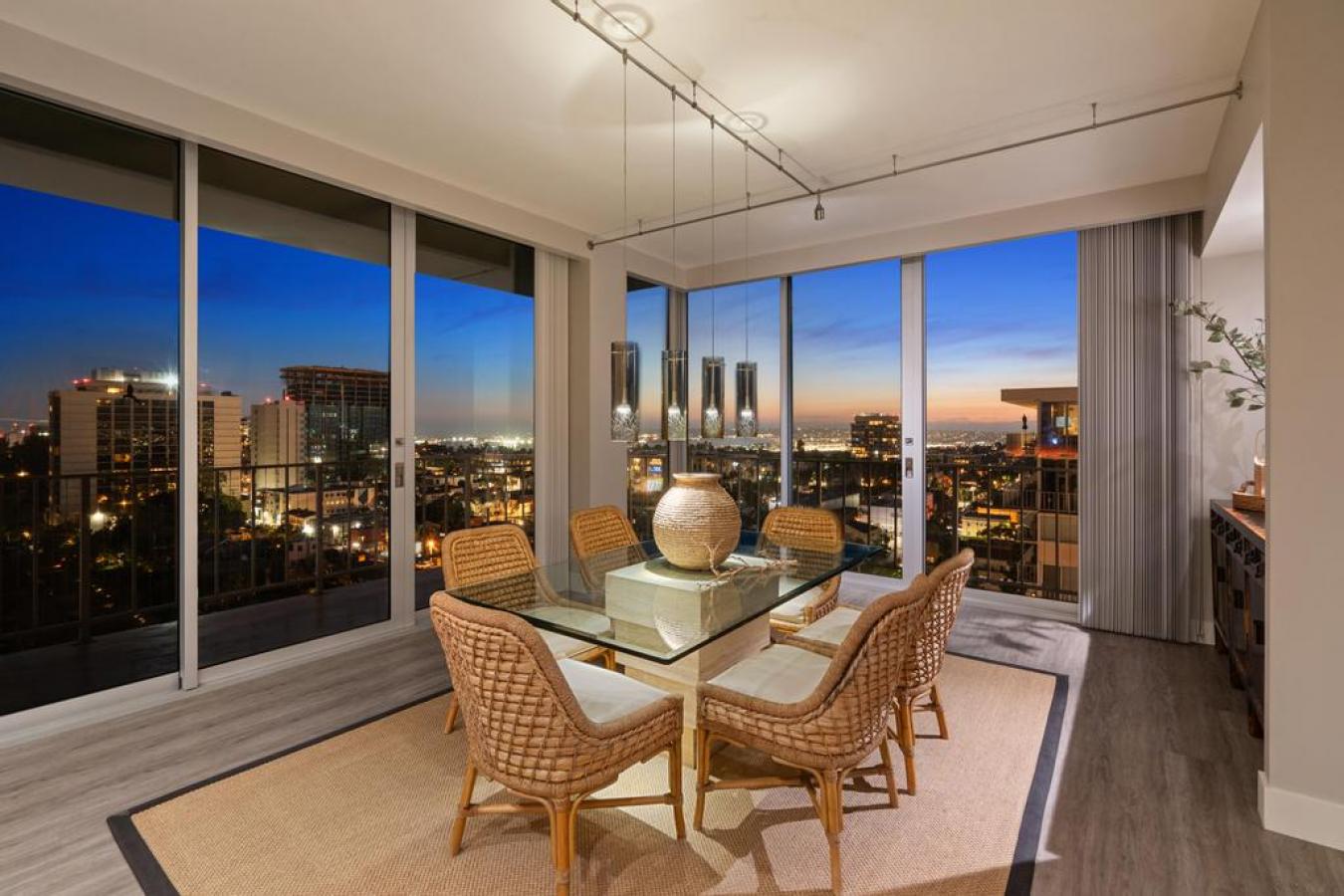 San Diego, California, 92103, United States, 3 Bedrooms Bedrooms, ,2 BathroomsBathrooms,Residential,For Sale,1995524