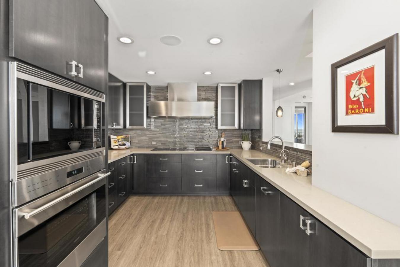 San Diego, California, 92103, United States, 3 Bedrooms Bedrooms, ,2 BathroomsBathrooms,Residential,For Sale,1995524