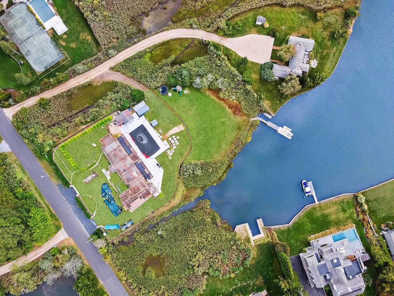 Village of Quogue, New York, 11959, United States, 6 Bedrooms Bedrooms, ,6 BathroomsBathrooms,Residential,For Sale,1944436