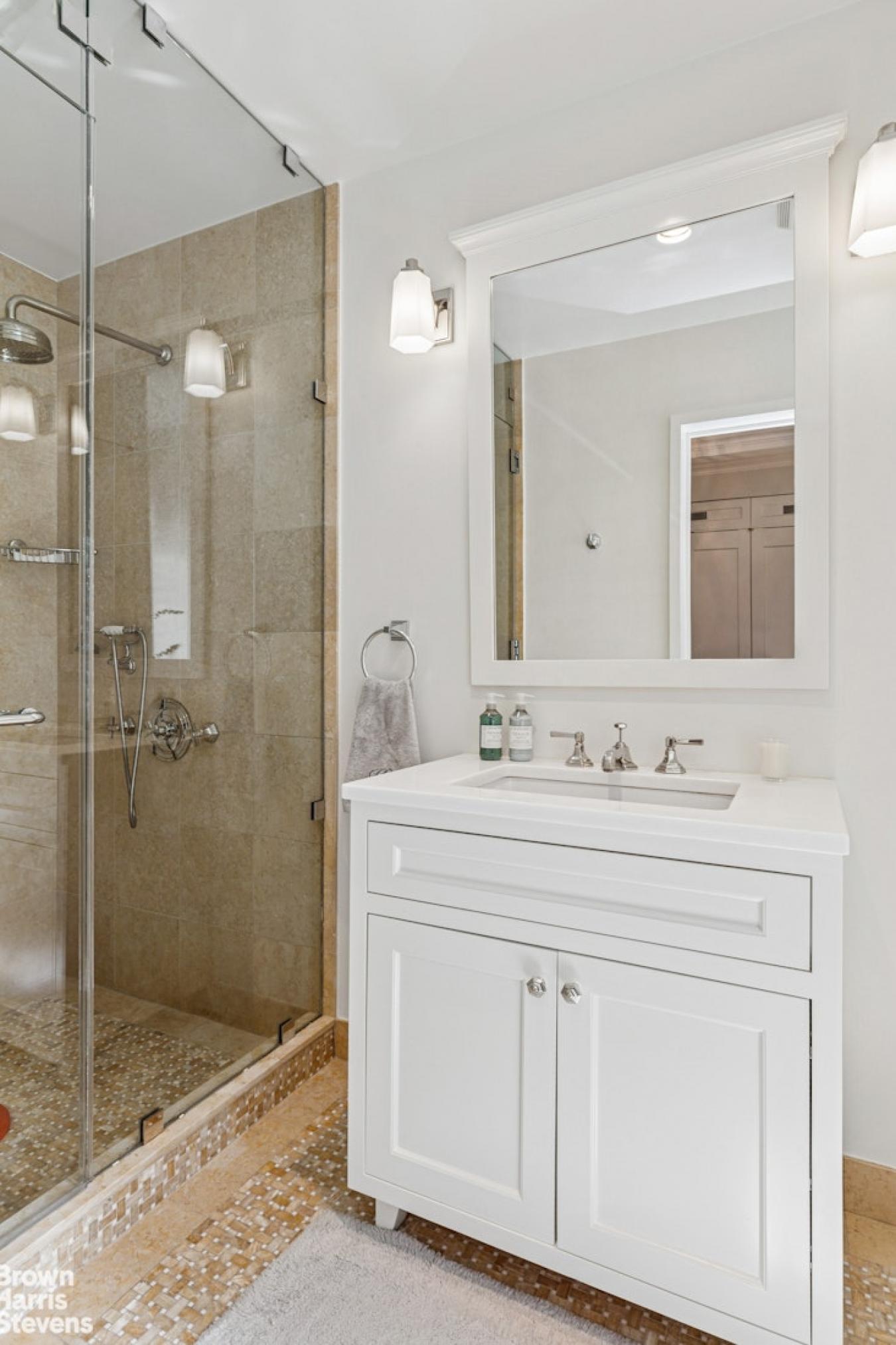 New York, New York, 10019, United States, 2 Bedrooms Bedrooms, ,2 BathroomsBathrooms,Residential,For Sale,2010485