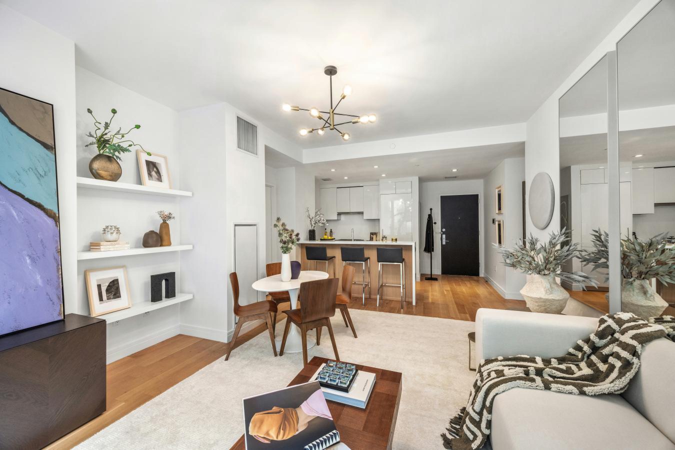 Gramercy Park, New York, 10003, United States, 2 Bedrooms Bedrooms, ,2 BathroomsBathrooms,Residential,For Sale,1944431