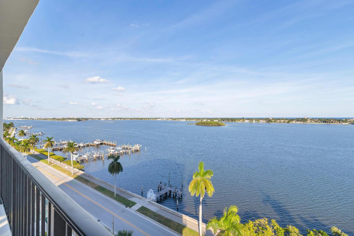 West Palm Beach, Florida, 33405, United States, 3 Bedrooms Bedrooms, ,2 BathroomsBathrooms,Residential,For Sale,1944429