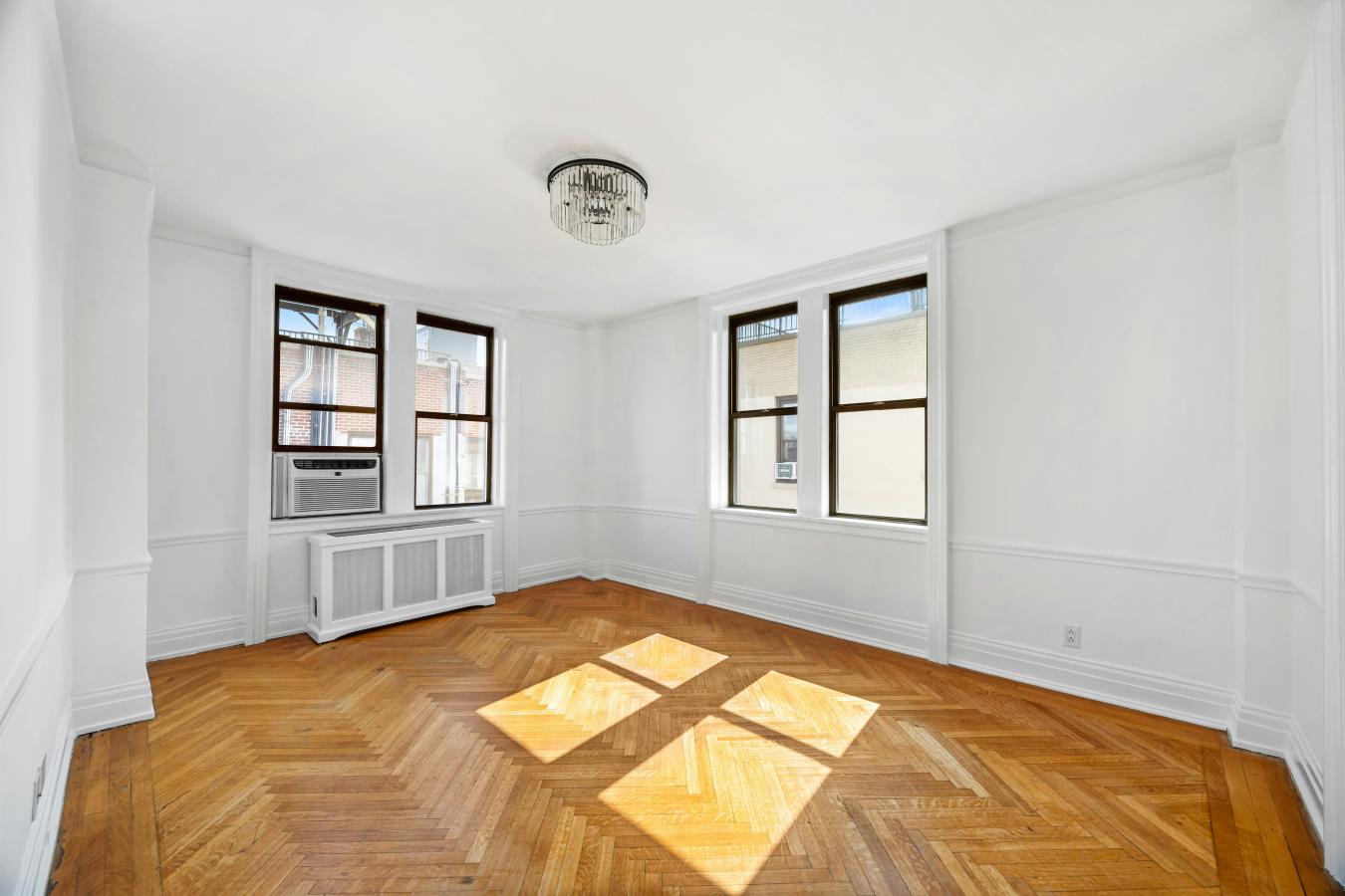 New York, New York, 10025, United States, 3 Bedrooms Bedrooms, ,2 BathroomsBathrooms,Residential,For Sale,1944426