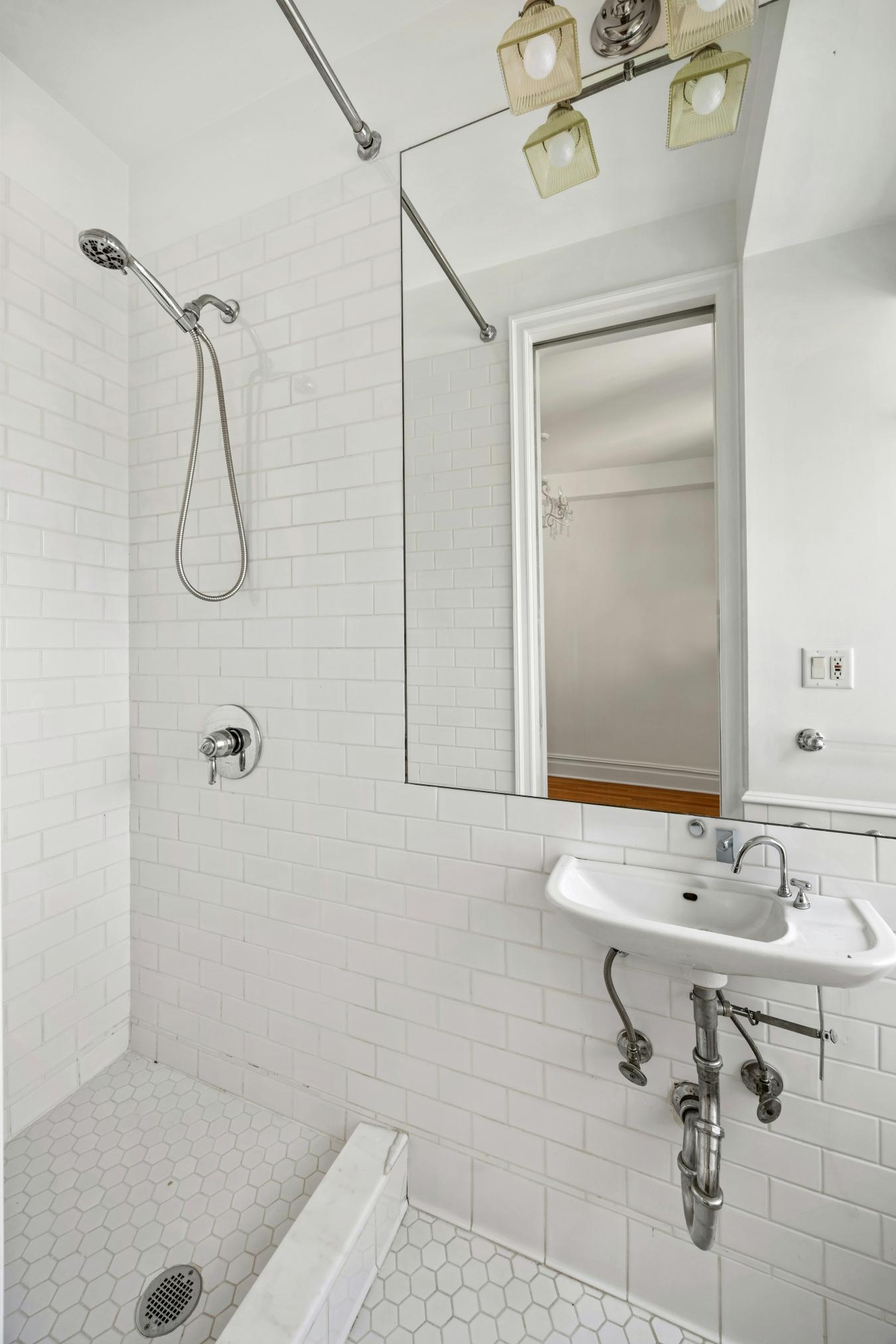 New York, New York, 10025, United States, 3 Bedrooms Bedrooms, ,2 BathroomsBathrooms,Residential,For Sale,1944426