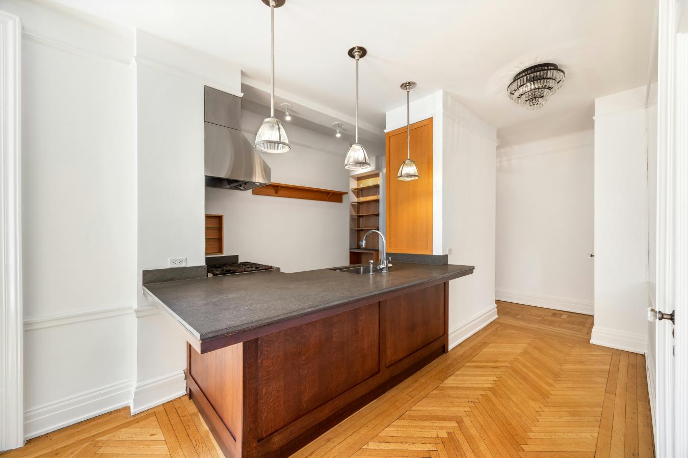 New York, New York, 10025, United States, 3 Bedrooms Bedrooms, ,2 BathroomsBathrooms,Residential,For Sale,1944426