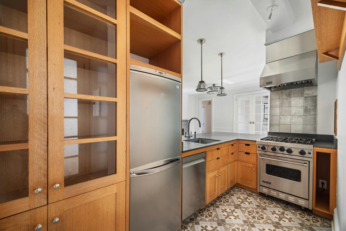 New York, New York, 10025, United States, 3 Bedrooms Bedrooms, ,2 BathroomsBathrooms,Residential,For Sale,1944426