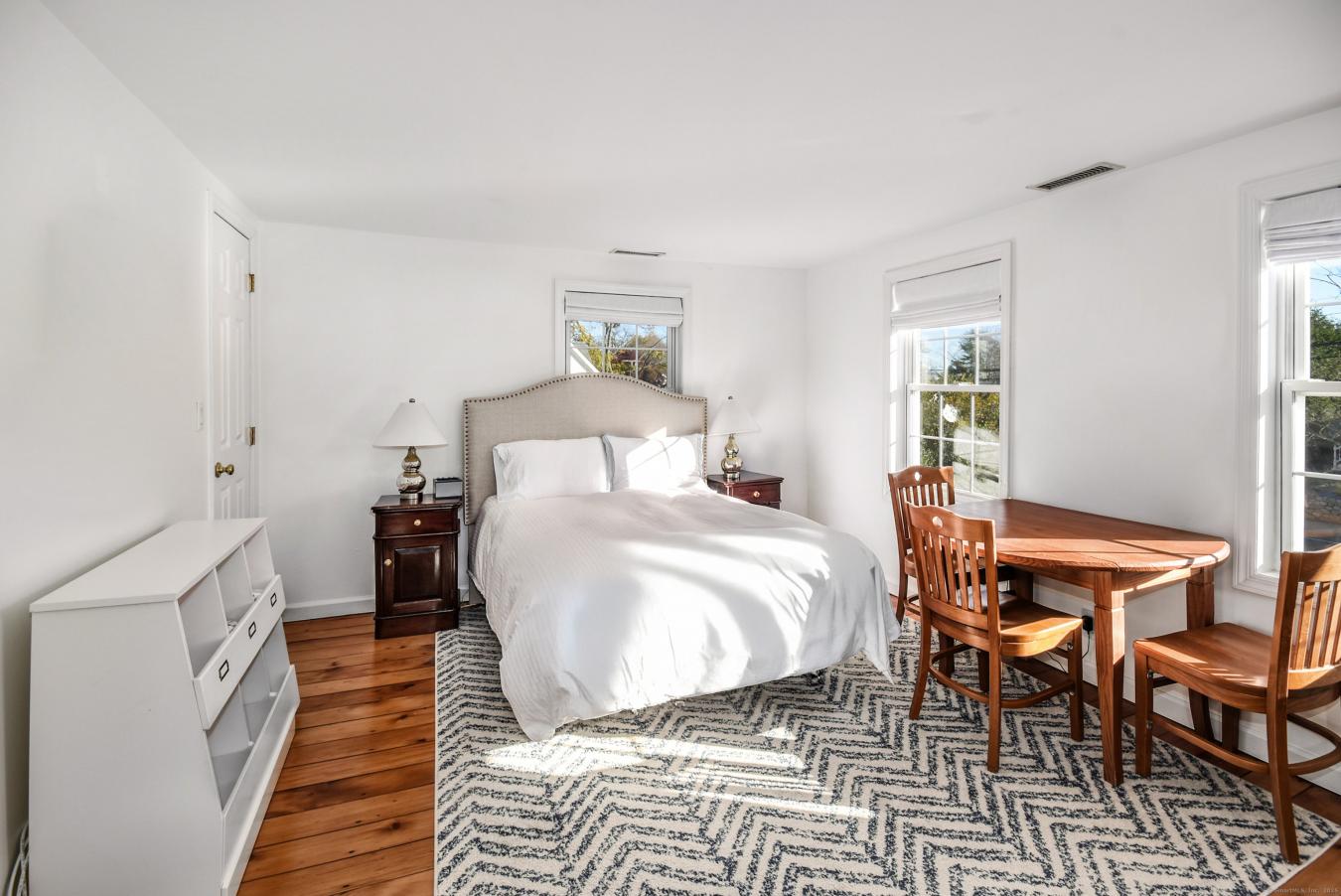 New Canaan, Connecticut, 06840, United States, 3 Bedrooms Bedrooms, ,1 BathroomBathrooms,Residential,For Sale,1944422