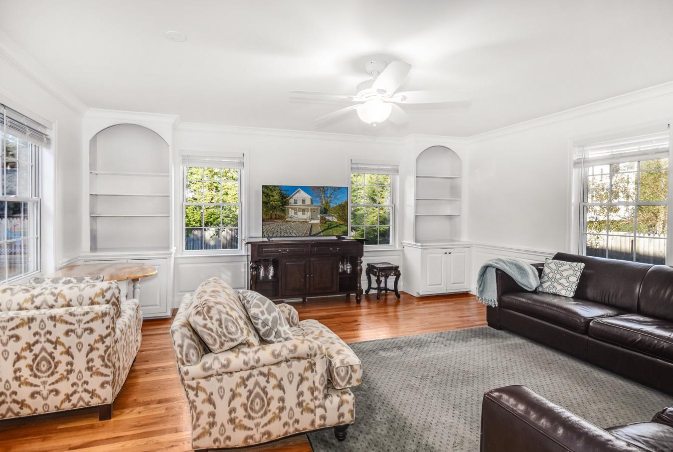 New Canaan, Connecticut, 06840, United States, 3 Bedrooms Bedrooms, ,1 BathroomBathrooms,Residential,For Sale,1944422