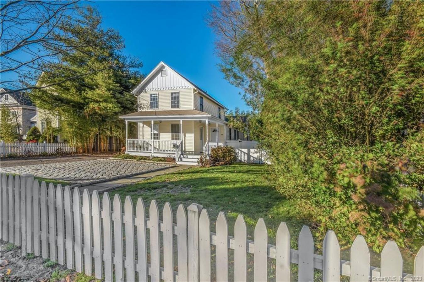 New Canaan, Connecticut, 06840, United States, 3 Bedrooms Bedrooms, ,1 BathroomBathrooms,Residential,For Sale,1944422