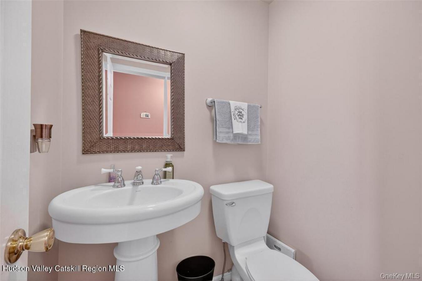 Wallkill, Ulster, 12589, United States, ,Residential,For Sale,1945162