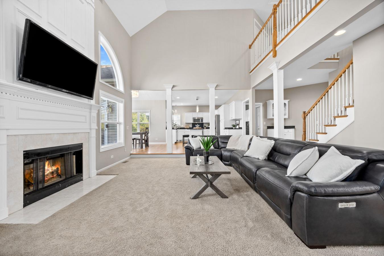 Yorkville, Kendall, 60560, United States, 5 Bedrooms Bedrooms, ,4 BathroomsBathrooms,Residential,For Sale,1945160