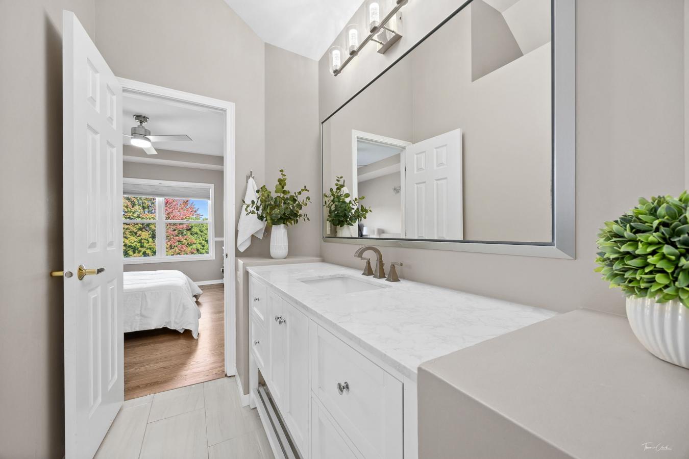 Yorkville, Kendall, 60560, United States, 5 Bedrooms Bedrooms, ,4 BathroomsBathrooms,Residential,For Sale,1945160