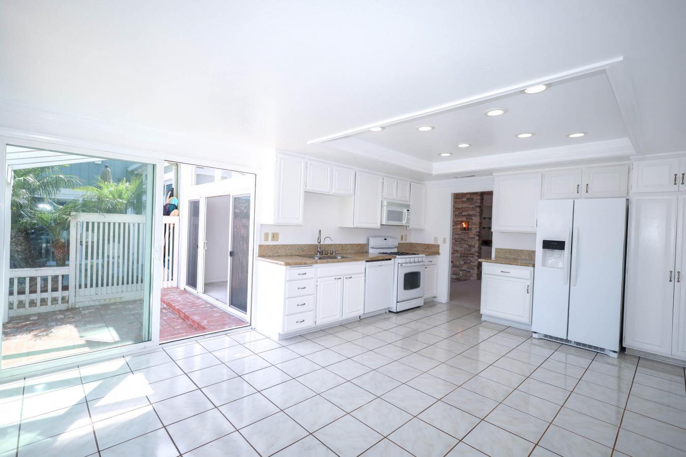 OXNARD, Santa Barbara, 93035, United States, 3 Bedrooms Bedrooms, ,3 BathroomsBathrooms,Residential,For Sale,1945159