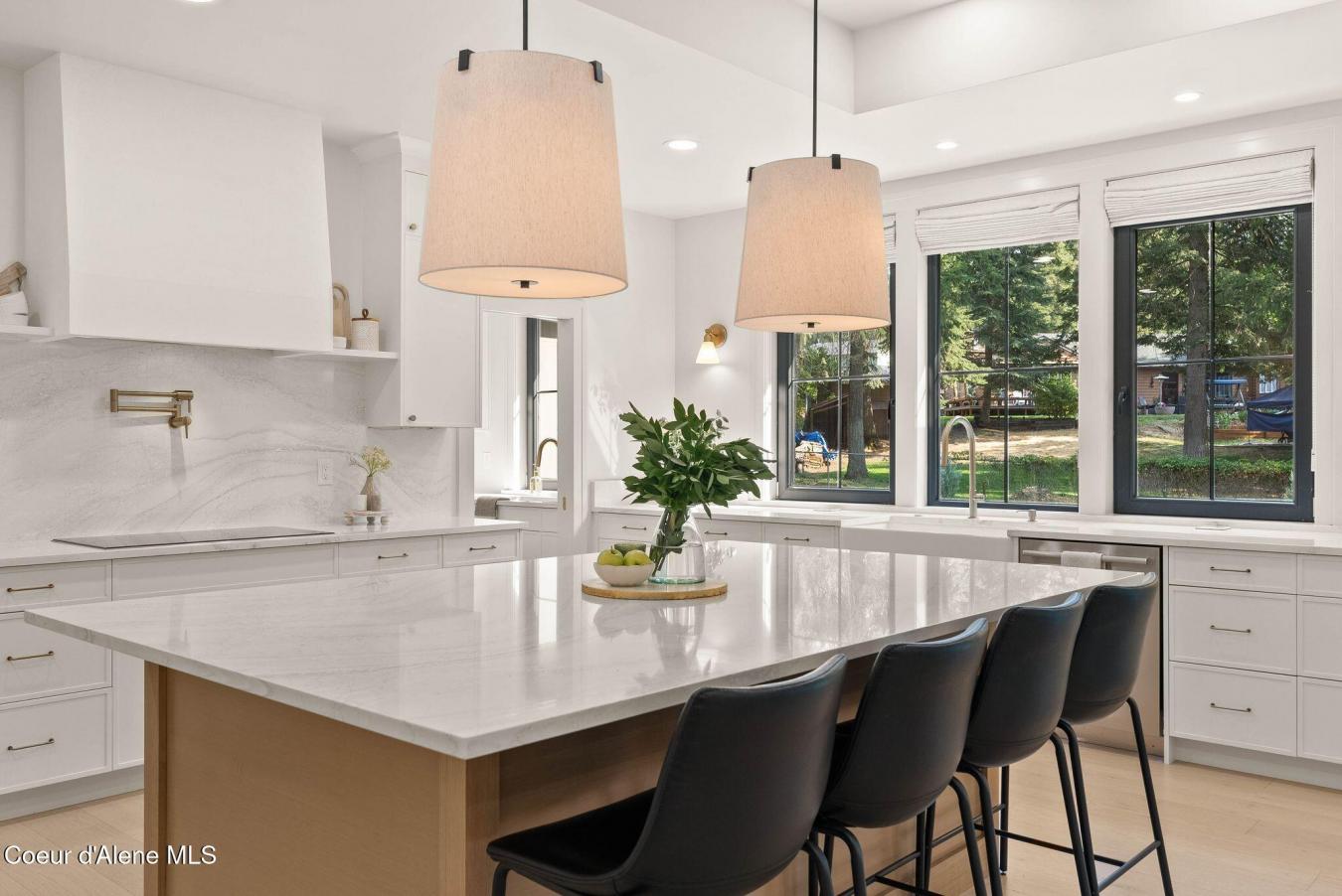 Coeur d'Alene, Kootenai, 83814, United States, ,Residential,For Sale,1945155