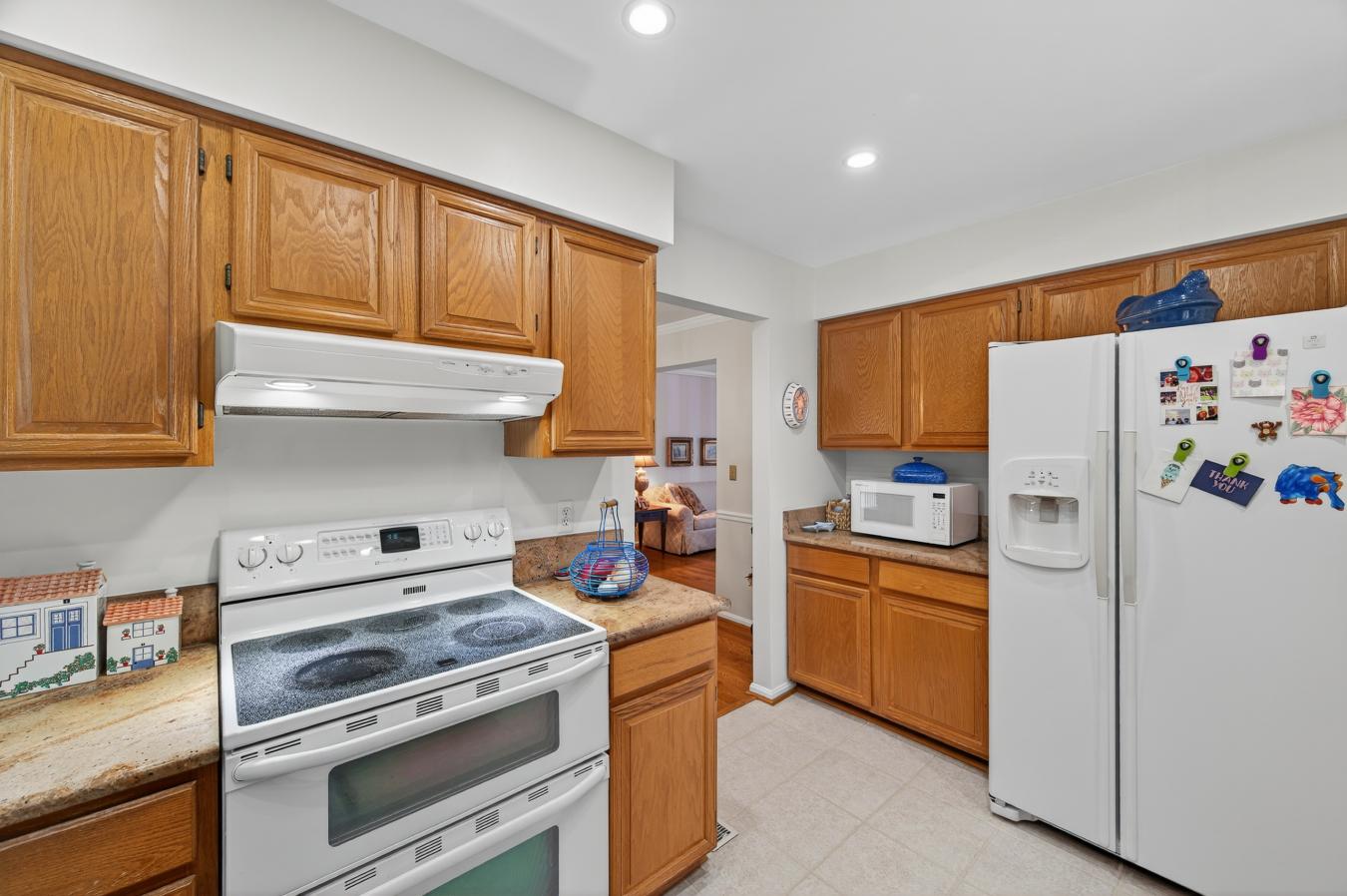 Bowie, Maryland, 20721, United States, 4 Bedrooms Bedrooms, ,3 BathroomsBathrooms,Residential,For Sale,1945157