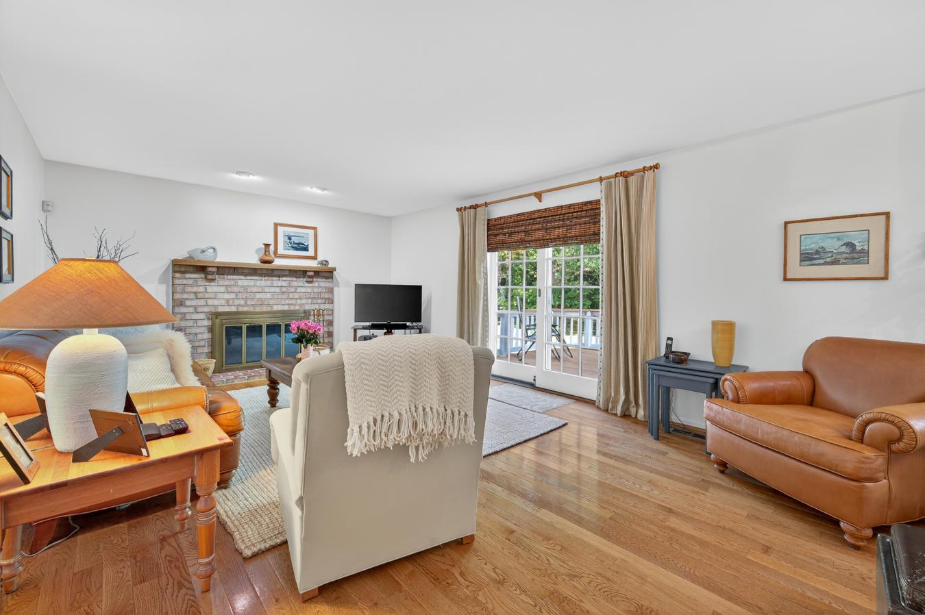 Bowie, Maryland, 20721, United States, 4 Bedrooms Bedrooms, ,3 BathroomsBathrooms,Residential,For Sale,1945157