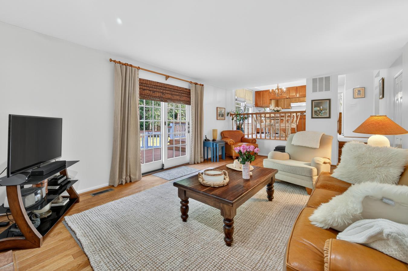 Bowie, Maryland, 20721, United States, 4 Bedrooms Bedrooms, ,3 BathroomsBathrooms,Residential,For Sale,1945157