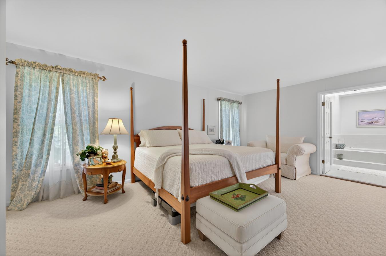 Bowie, Maryland, 20721, United States, 4 Bedrooms Bedrooms, ,3 BathroomsBathrooms,Residential,For Sale,1945157