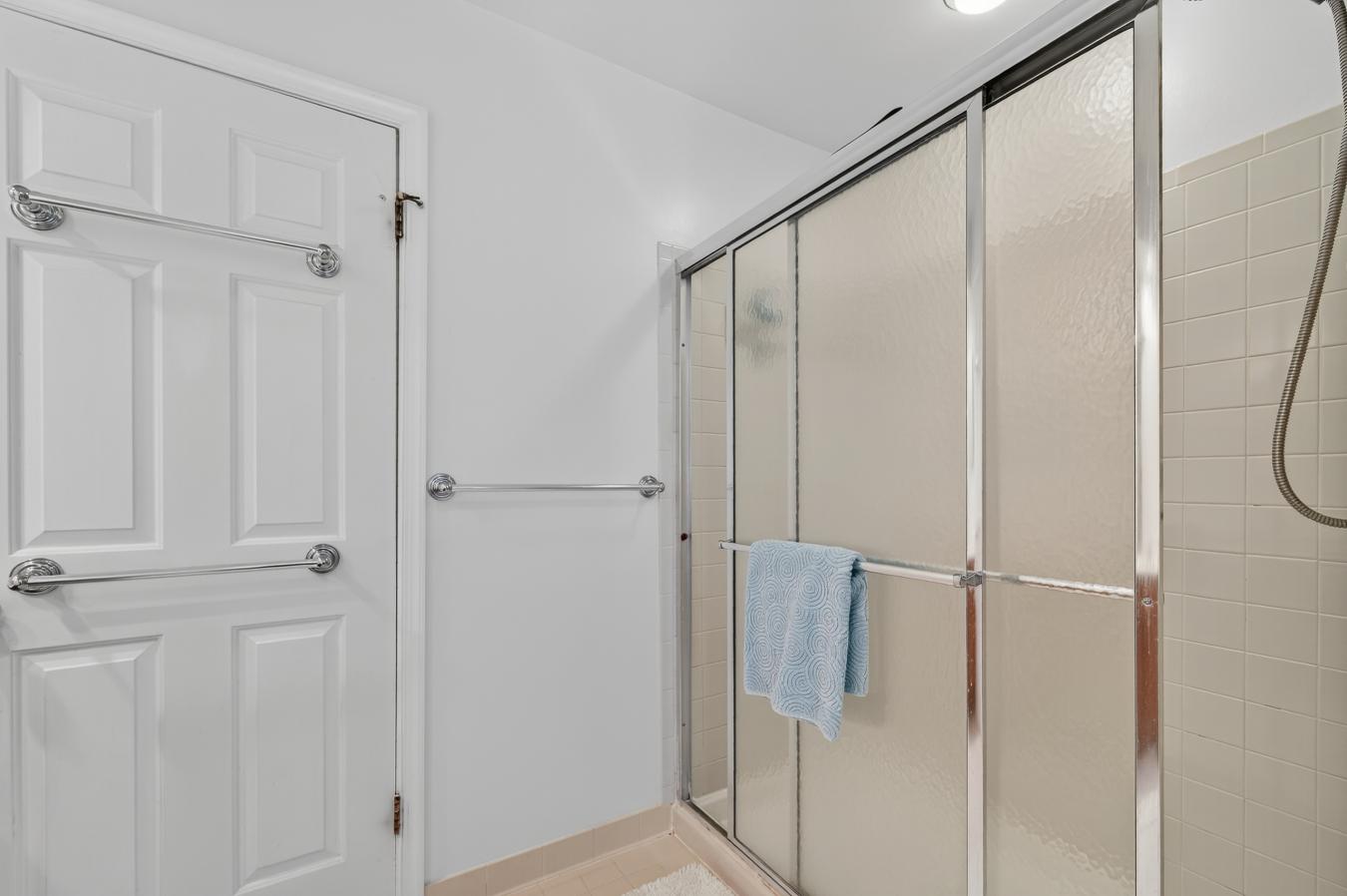 Bowie, Maryland, 20721, United States, 4 Bedrooms Bedrooms, ,3 BathroomsBathrooms,Residential,For Sale,1945157