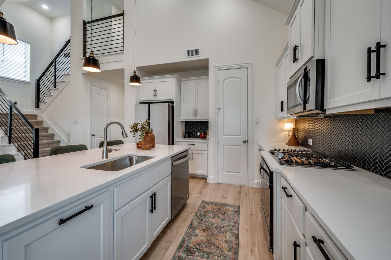 McKinney, Collin, 75071, United States, 3 Bedrooms Bedrooms, ,2 BathroomsBathrooms,Residential,For Sale,1945152