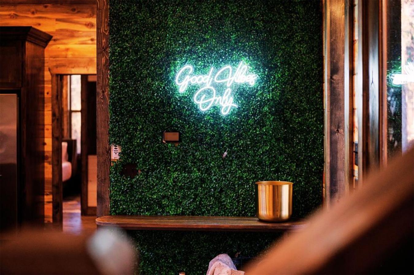 Broken Bow, McCurtain, 74728, United States, 4 Bedrooms Bedrooms, ,3 BathroomsBathrooms,Residential,For Sale,1945149