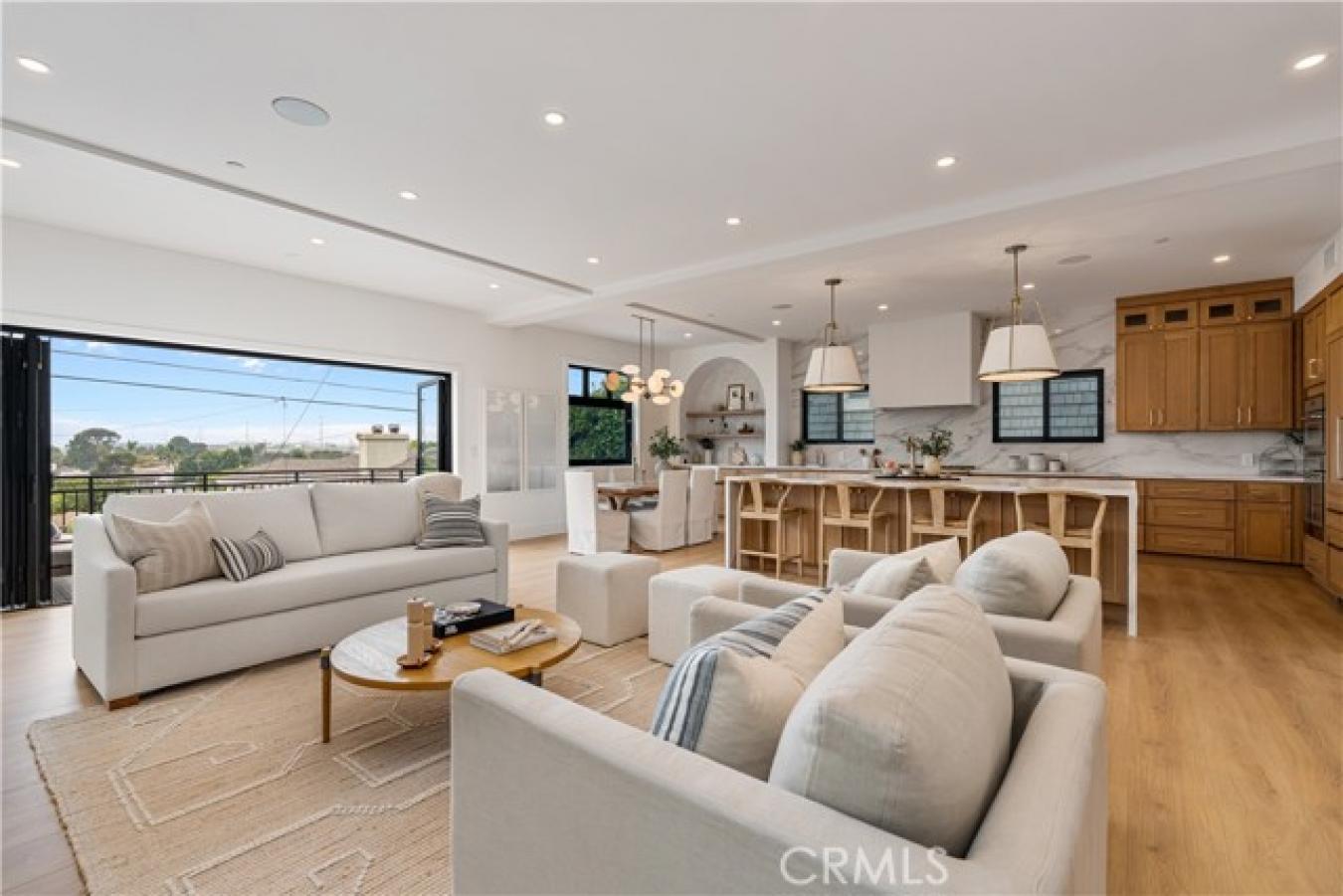 Manhattan Beach, Los Angeles, 90266, United States, 5 Bedrooms Bedrooms, ,5 BathroomsBathrooms,Residential,For Sale,1945148