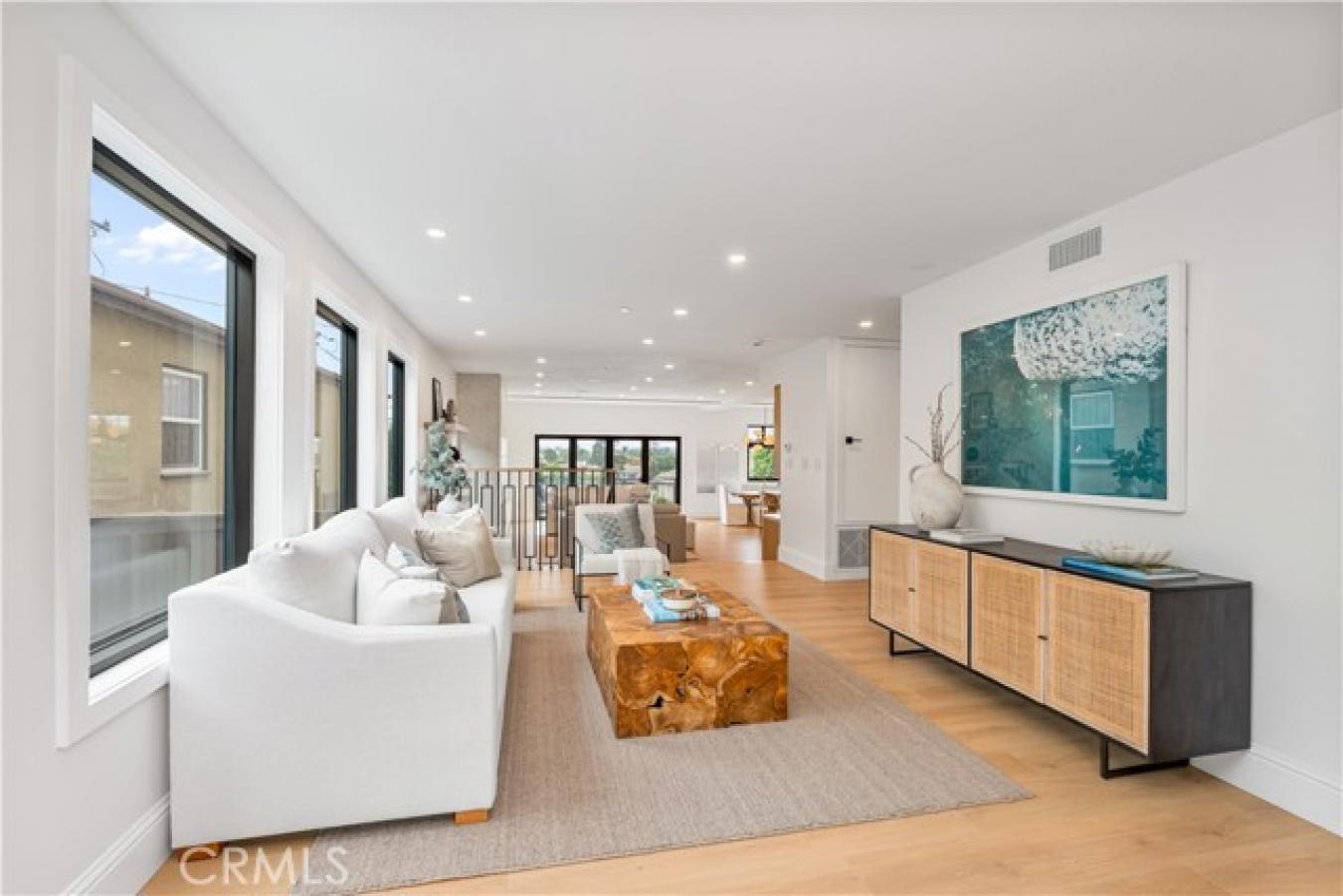 Manhattan Beach, Los Angeles, 90266, United States, 5 Bedrooms Bedrooms, ,5 BathroomsBathrooms,Residential,For Sale,1945148