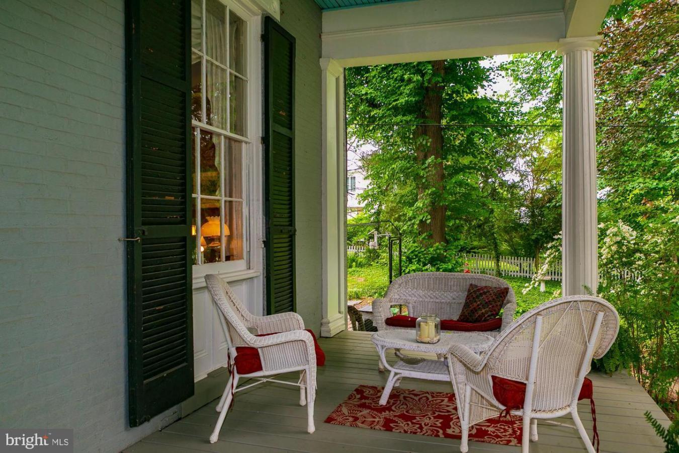 Charles Town, West Virginia, 25414, United States, 6 Bedrooms Bedrooms, ,7 BathroomsBathrooms,Residential,For Sale,1945140