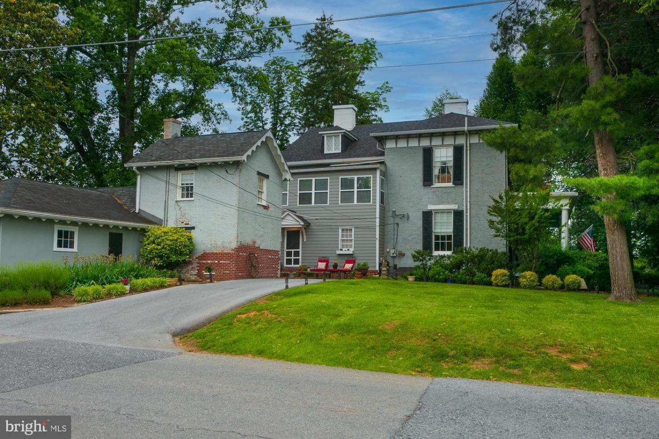 Charles Town, West Virginia, 25414, United States, 6 Bedrooms Bedrooms, ,7 BathroomsBathrooms,Residential,For Sale,1945140