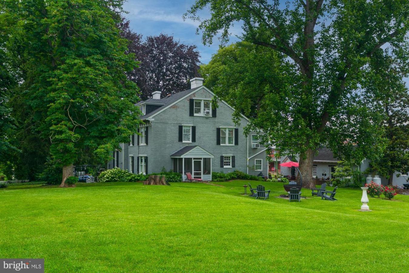 Charles Town, West Virginia, 25414, United States, 6 Bedrooms Bedrooms, ,7 BathroomsBathrooms,Residential,For Sale,1945140