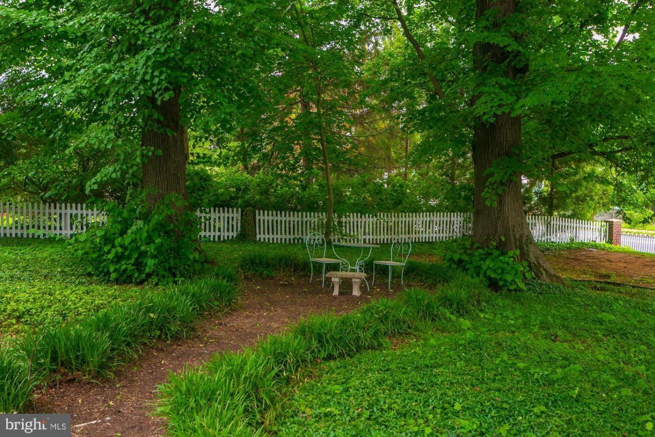 Charles Town, West Virginia, 25414, United States, 6 Bedrooms Bedrooms, ,7 BathroomsBathrooms,Residential,For Sale,1945140