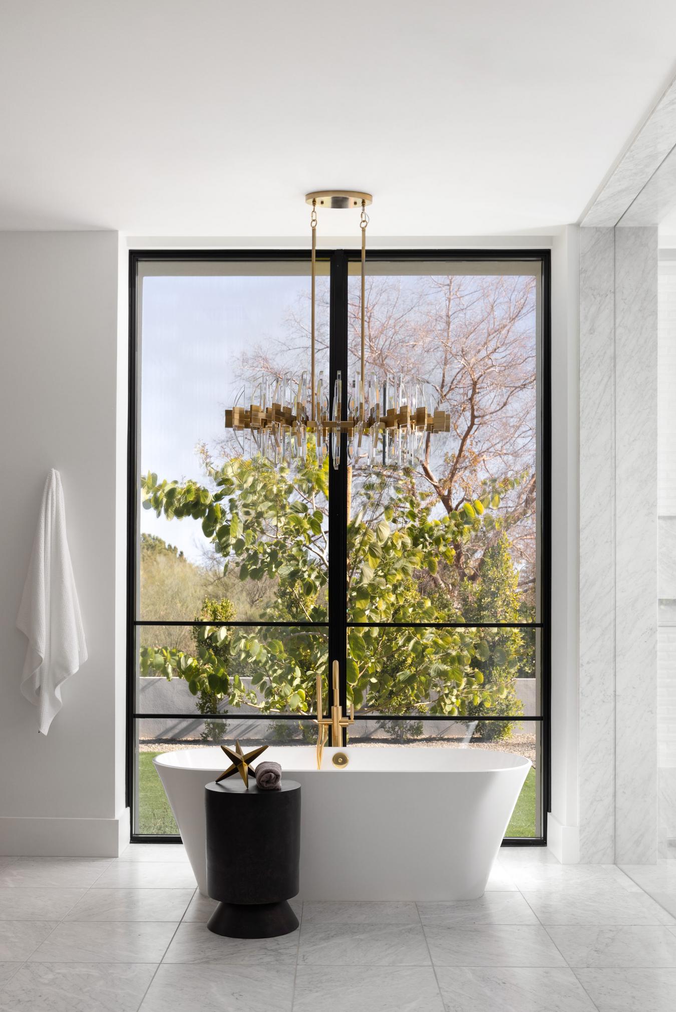 Paradise Valley, Arizona, 85253, United States, 5 Bedrooms Bedrooms, ,4 BathroomsBathrooms,Residential,For Sale,1945137